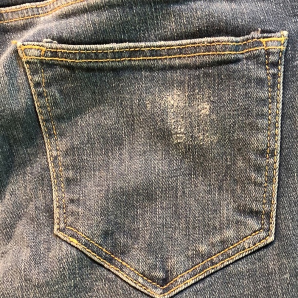 Divided for H&M higher rise distress jeans, size 6 - Picture 8 of 14